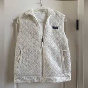 Patagonia women’s reversible vest